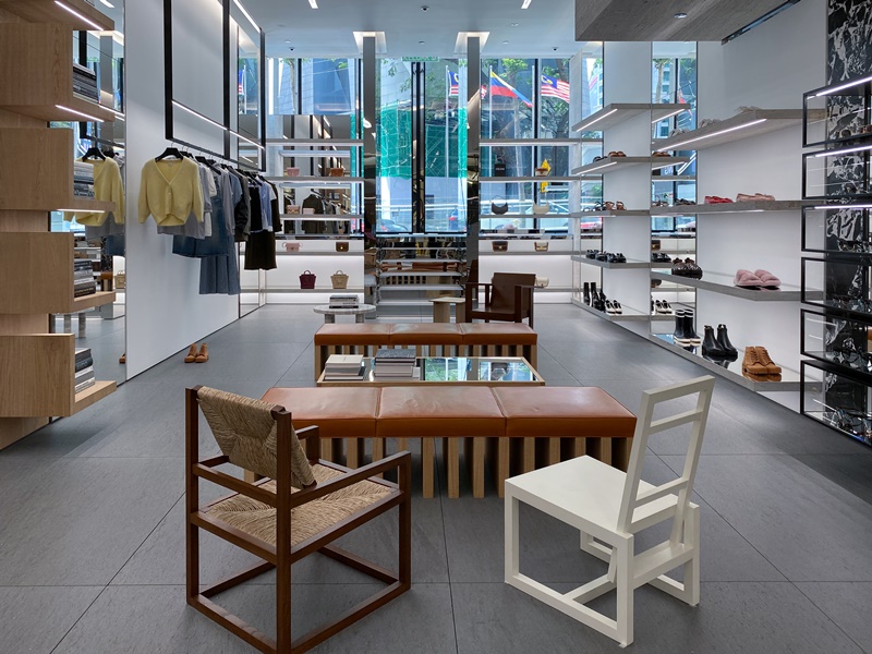 page CELINE PAVILION KL - YZINE 247 -6