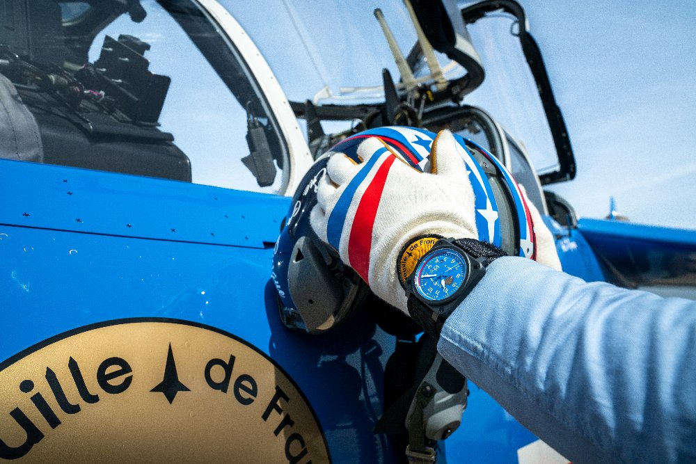 BR 0392 Patrouille de France 鲜艳蓝调庆祝70周年 YZine